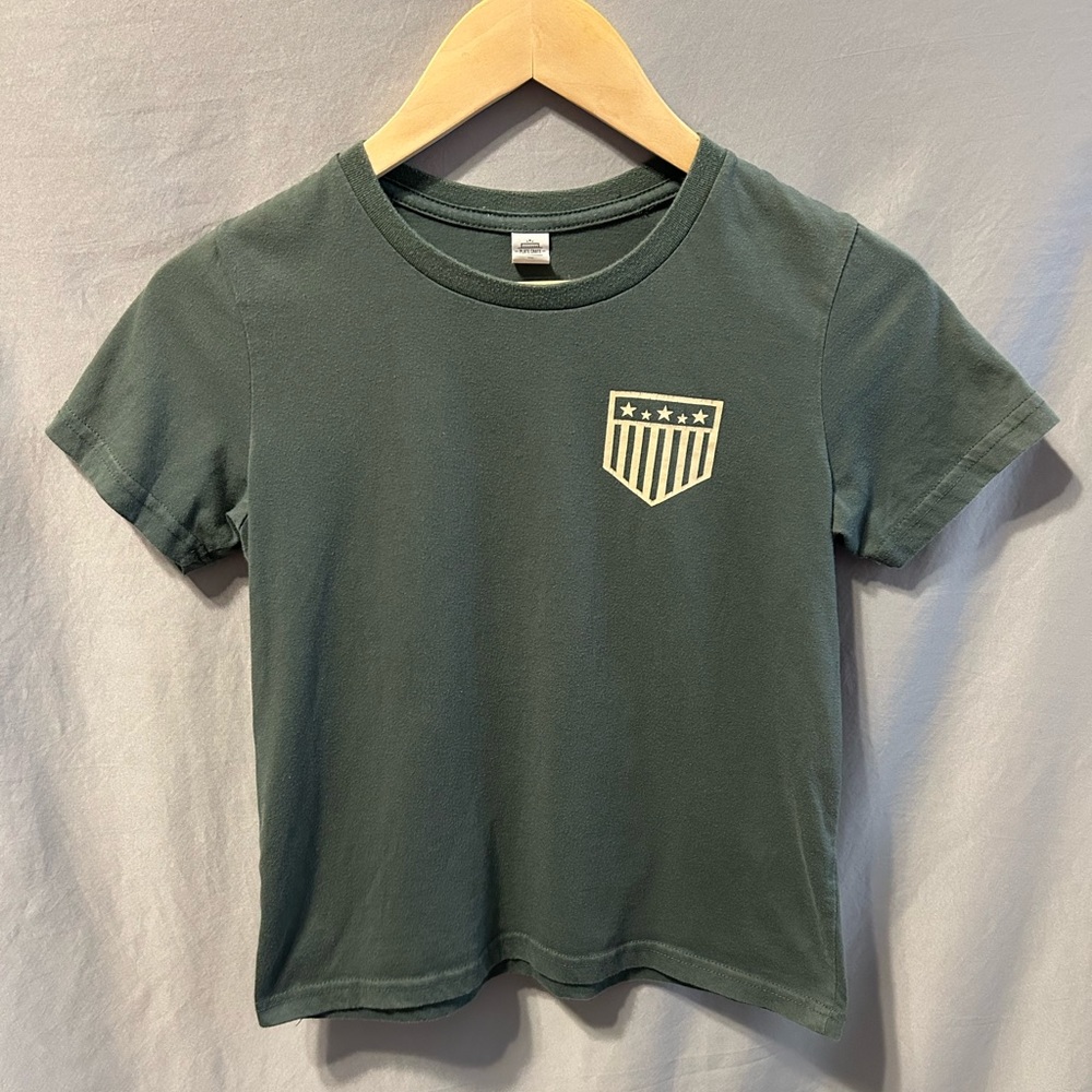 Plate Crate Army Green Grandstand Short Sleeve T-Shirt Youth Medium
